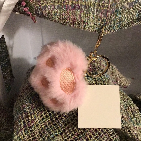 2/$14.00 Furry Paw Print Keychain - Picture 4 of 5